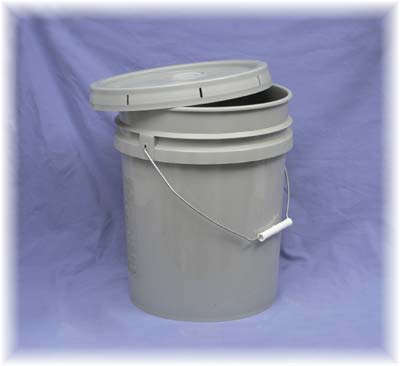 5 gallon plastic pail